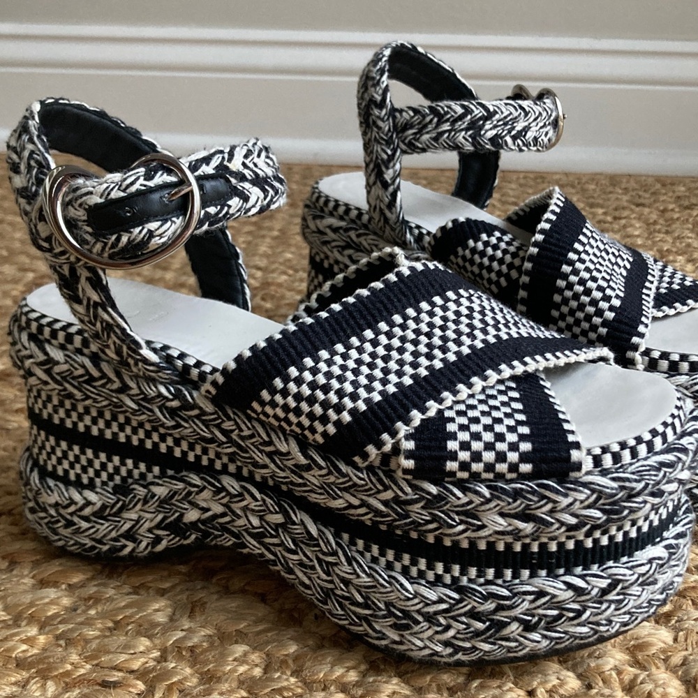 Amambaih Gala Platform. Size 36 - Picture 9 of 16